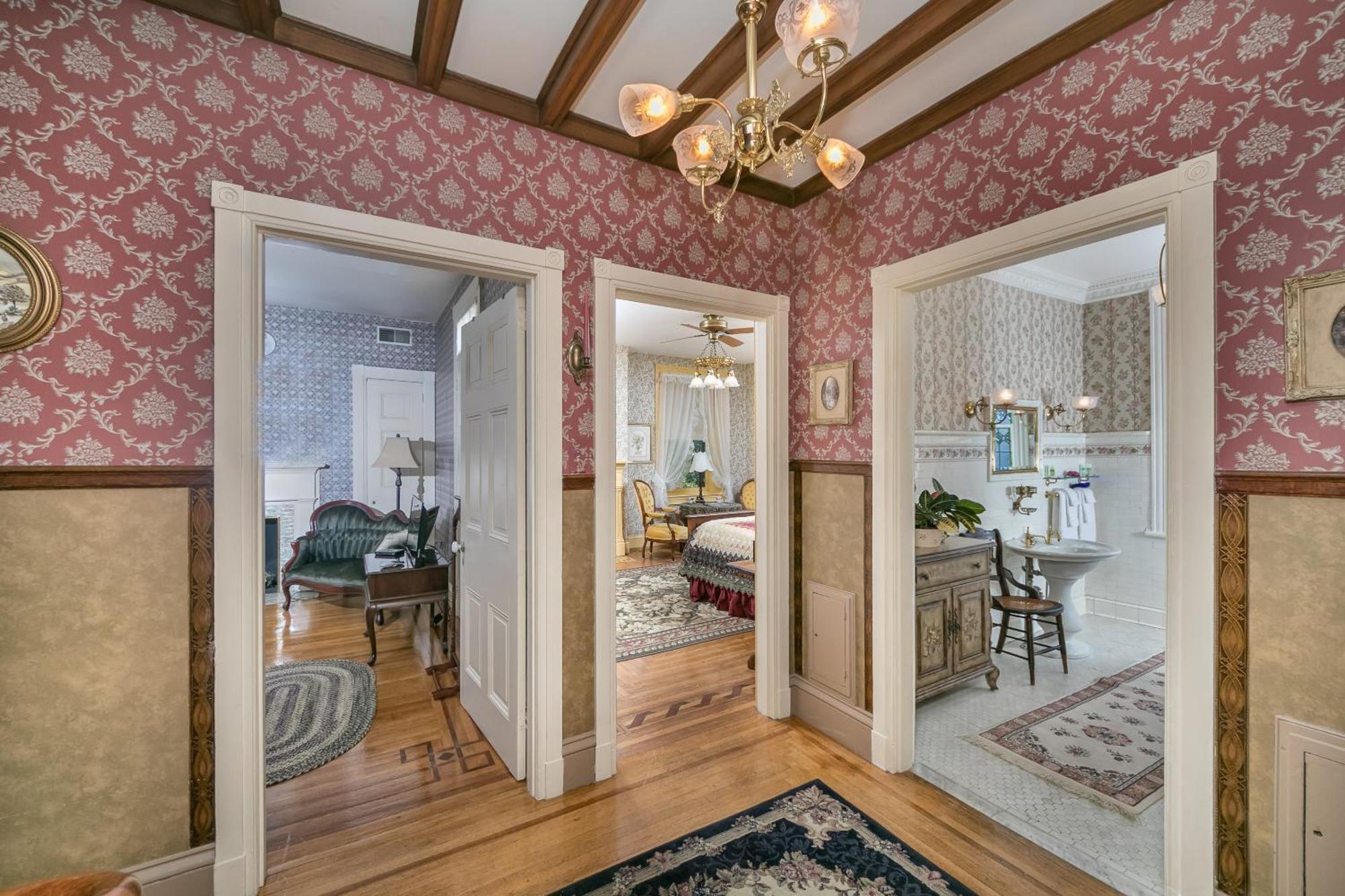 The Emig Mansion Bed & Breakfast York Room photo