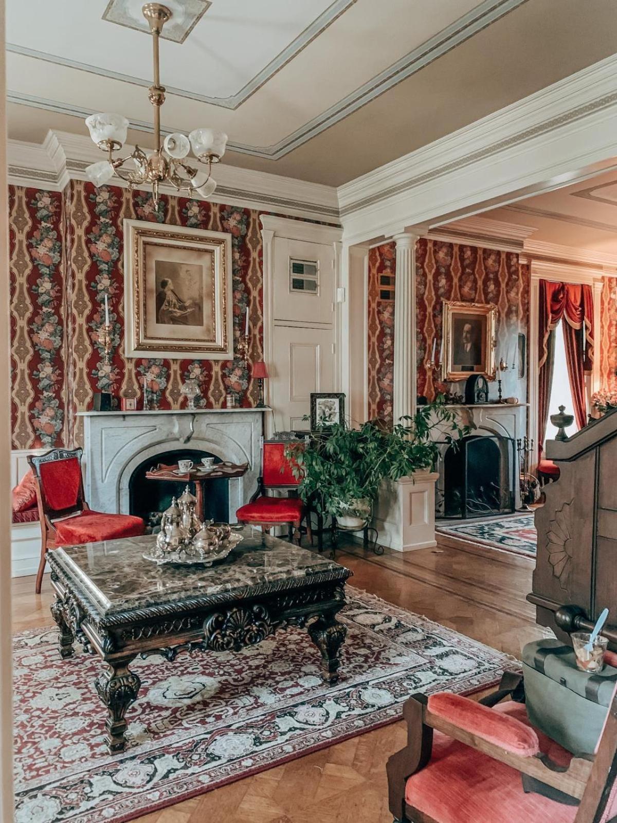The Emig Mansion Bed & Breakfast York Exterior photo